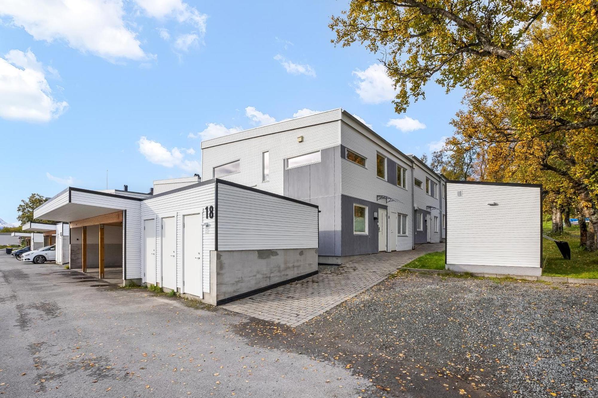 Book An Apartment Just For You In Central Tromso Luaran gambar